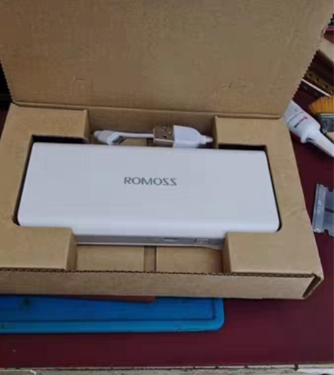 包邮罗马仕充电宝1万毫安时,5v2.1安,...