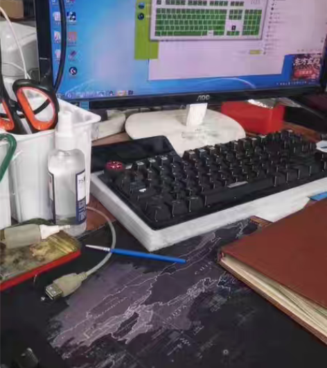 包邮雷蛇X幻彩机械键盘 改装的佳达隆黄轴 ...