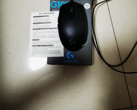 包邮罗技G102二代，用过一次，感觉鼠标太...