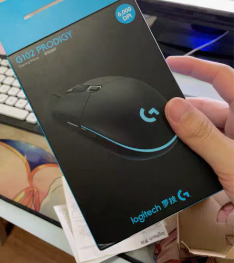 包邮罗技鼠标g102。买了很多年了，成色还...