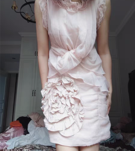 KEIKO连衣裙   八成新    完美主...