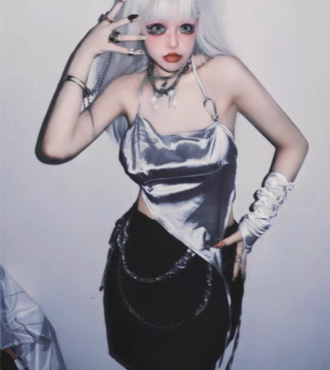 包邮【UTU荼楢】银色吊带  仅拍照未下水...