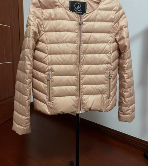 闲置 拉夏贝尔羽绒服 码数S 实体店入??...