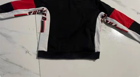 包邮140尺码男童加绒打底衣 专柜购买 买...