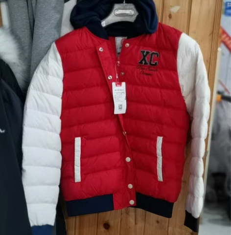 包邮特步羽绒服，一件170码，穿了两次 感...