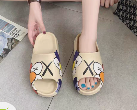 包邮杏色黑色芝麻街侃爷椰子涂鸦情侣拖鞋35...