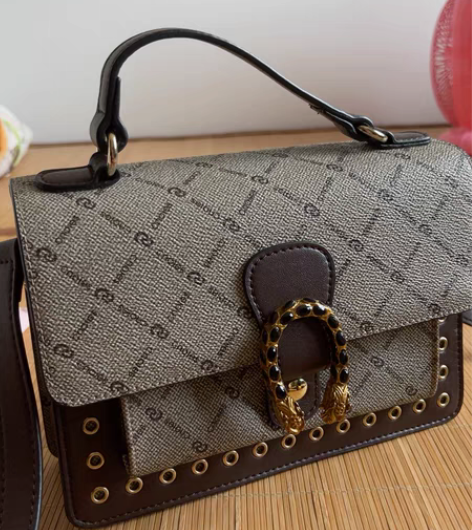 转卖小包包韩版时尚酒神女包手提单肩包百搭斜...