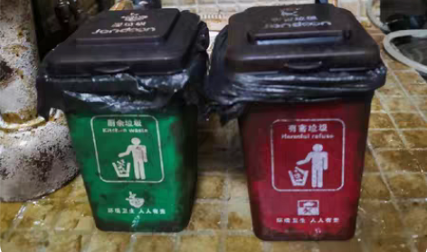 1:6场景垃圾桶,旧化版。每个30元,四种...
