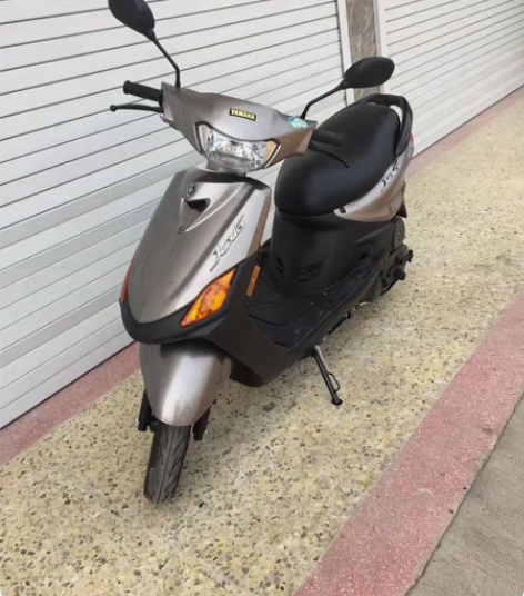 包邮二手摩托车，踏板车，女装车雅马哈二代巧...