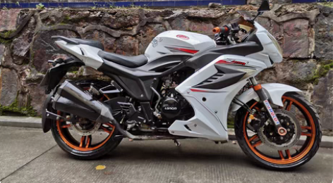 隆鑫地平线250  成色车况精品级别  灯...