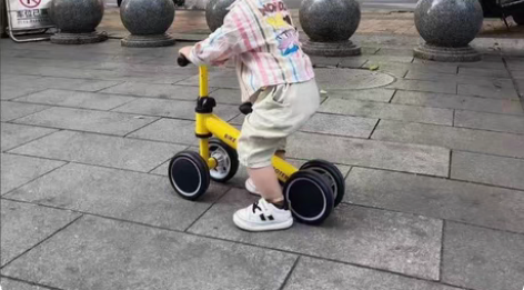 幼儿园儿童平衡车适合1-6岁 宝宝无脚溜溜...