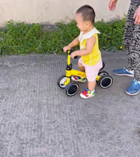 包邮宝宝儿童平衡车1-3岁无脚踏溜溜车滑步...