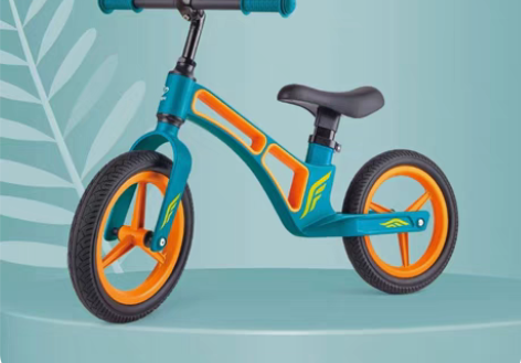 包邮Hape儿童平衡车踏行车宝宝把手骑行无...