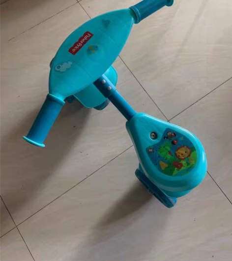 费雪1-3岁儿童滑行车平衡车，95新 玩过...