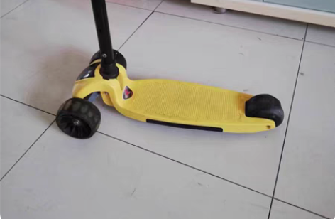 滑板车 10元 感兴趣的话点“我想要”和我...