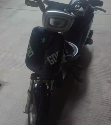 电动自行车，带48 V12A电池(雅迪原厂...