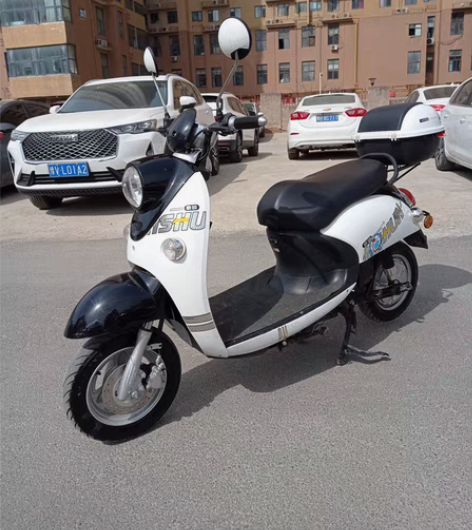 包邮九成新二手电动车二手电瓶车。雅迪，爱玛...