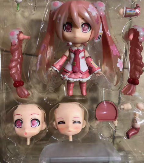 包邮亏卖樱花初音手办可换脸手办模型摆件配件...