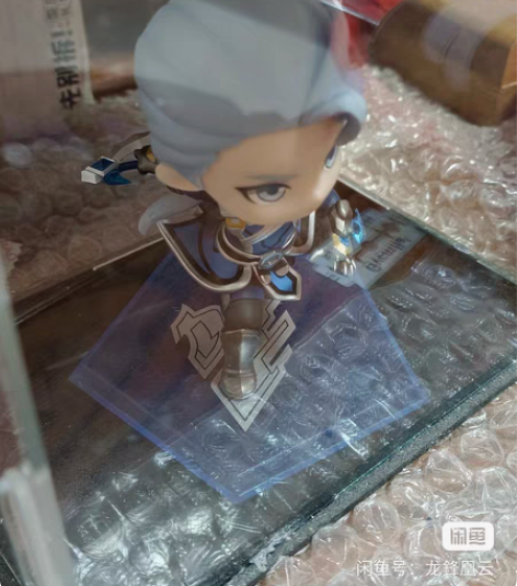 王者手办凯只有原盒子有损伤介意勿拍 感兴趣...