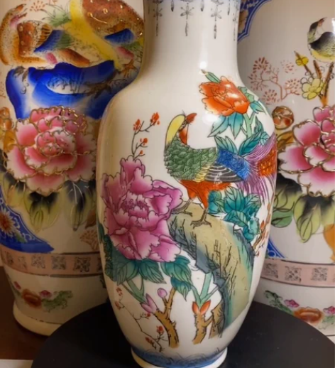 包邮567瓷锦鸡朝阳花开富贵赏瓶 纹饰主体...