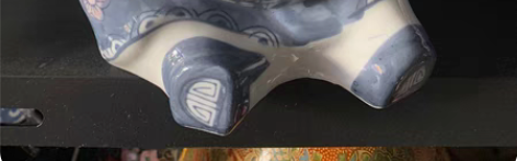 包邮七十年代高温柴窑童子抱鲤鱼，色泽艳丽画...