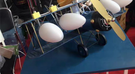 工艺品灯，个性灯 战机型灯 拆店甩 感兴趣...