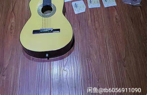 包邮吉他，8成新，闲置便宜出，附带琴弦10...