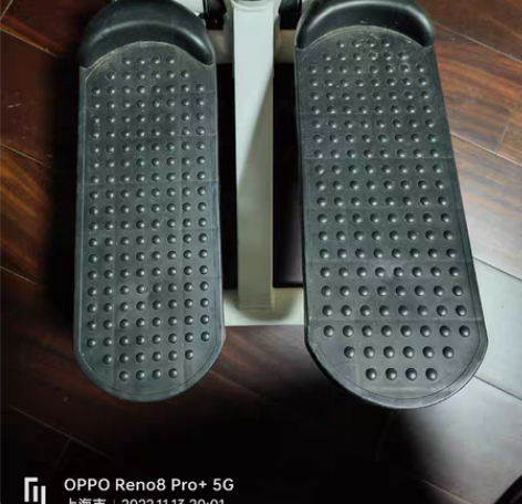 踏步机二个,买来没时间练,低价转出单个50...