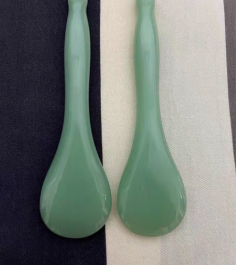 包邮清库存2个包邮天然玉石刮痧板脸部按摩刮...
