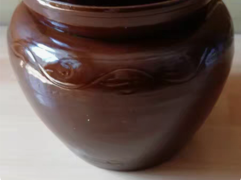 酱菜坛。直径20公分，高20公分。18元。...