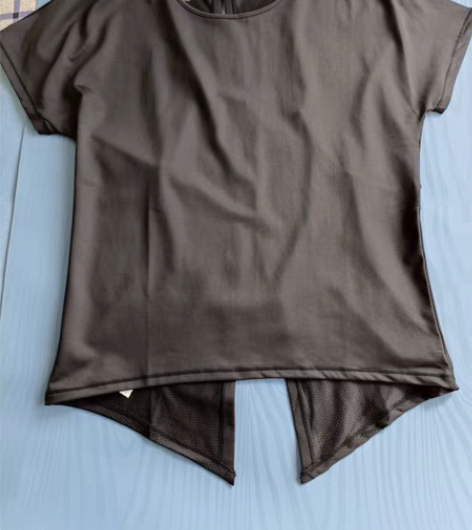 包邮青鸟罩衫 感兴趣的话点“我想要”和我私...