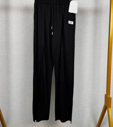 包邮专柜撤柜，全新带吊牌，便宜出，不退换，...