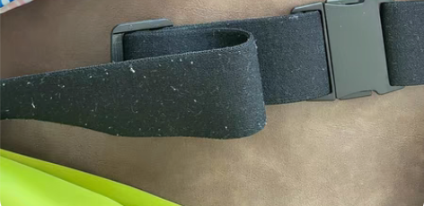 跑步腰包,两个一起出,一个才买的只用过一两...