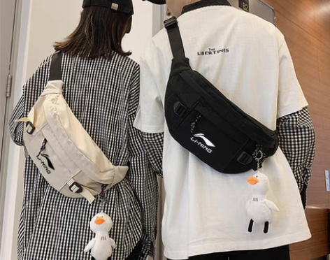 转卖正品中国李宁肖战同款单肩斜挎包运动休闲...