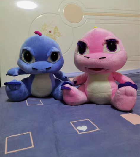 包邮在方特买的吉祥物恐龙公仔，嘟妮和嘟比，...