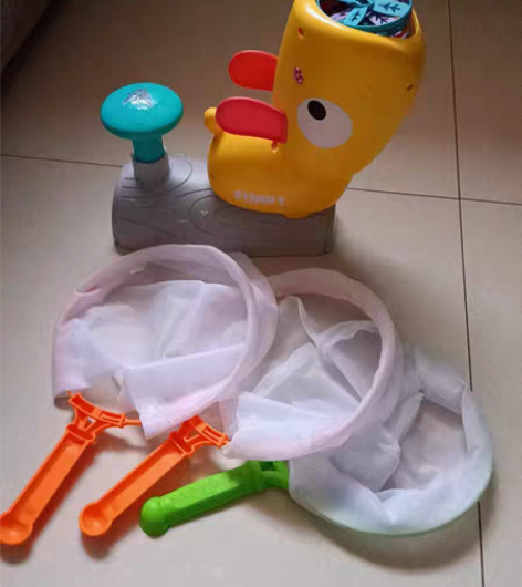 转卖淘嘟嘟汪汪飞碟儿童户外玩具竹蜻蜓弹射脚...