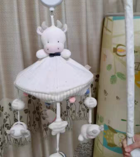贝易床铃,牛牛款,宝宝很喜欢看,还很新闲置...