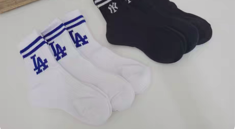 包邮全新3双！！MLB成人情侣袜男士女士毛...