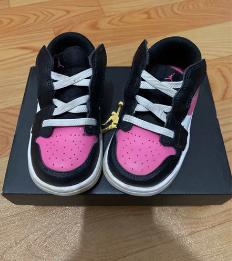 包邮Air jorden1,nike魔术贴...