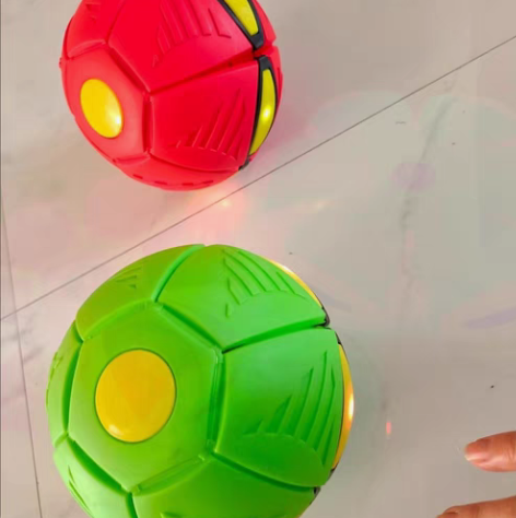 包邮【铺面不干了】魔huan飞碟变形球抖音...