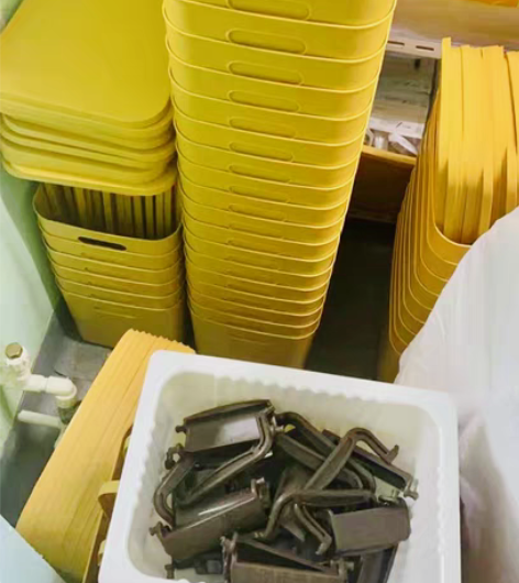 包邮包邮全新塑料带盖收纳盒零食文具收纳储物...