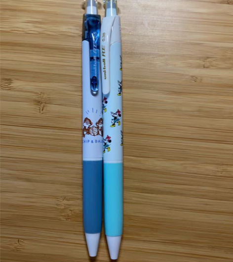 日本三菱uni-ball黑色中性可擦笔迪士...