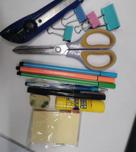 办公文具，学生文具打包，图片这些。包括剪刀...