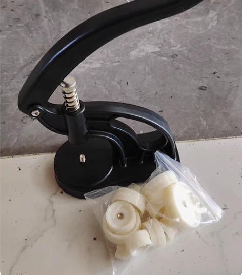 包邮修表工具压盖机压盖器操作简单实用 感兴...