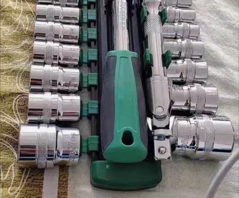 包邮【清仓包邮】全新正品汽车维修工具套筒棘...