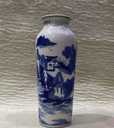 包邮青花山水纹筒瓶 青花山水纹筒瓶。高20...