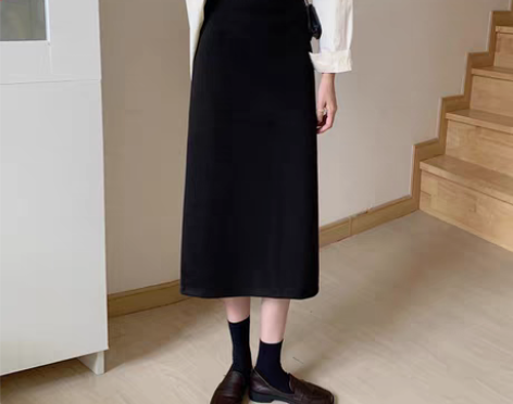 转卖黑色开叉毛呢半身裙女秋冬春夏新款高腰A...