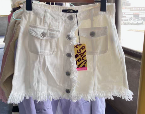 包邮妖精的口袋复古毛边牛仔短裙 m码 女辣...