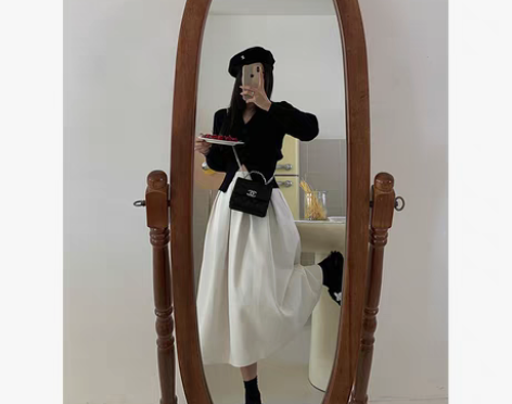 转卖张公子studio 气质白色a字高腰半...