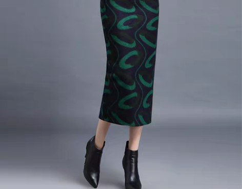 转卖包臀裙半身裙中长款秋冬季毛呢印花高腰修...